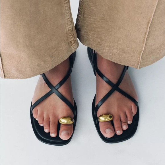 Zara Strappy Sandals Metal Toe - Picture 3 of 3